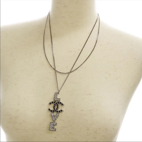 Chanel Strass Silver CC Love Necklace. Circa 2008 Spring Collection. - Picture 6 of 7